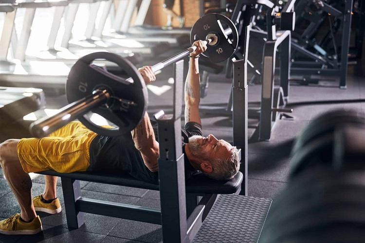 El ejercicio de fuerza agudo reduce la lipemia posprandial y el estrés oxidativo en hombres entrenados en fuerza