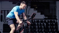 Una breve revisión del entrenamiento continuo a moderada intensidad y del entrenamiento intervalado de alta intensidad en el campo de la rehabilitación cardiovascular