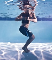 ENTRENAMIENTO EN EL MEDIO ACUÁTICO PARA LA MEJORA DE LA FUNCIÓN NEUROMUSCULAR