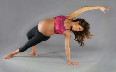 24 posturas de yoga para el embarazo para un embarazo fuerte, saludable y seguro